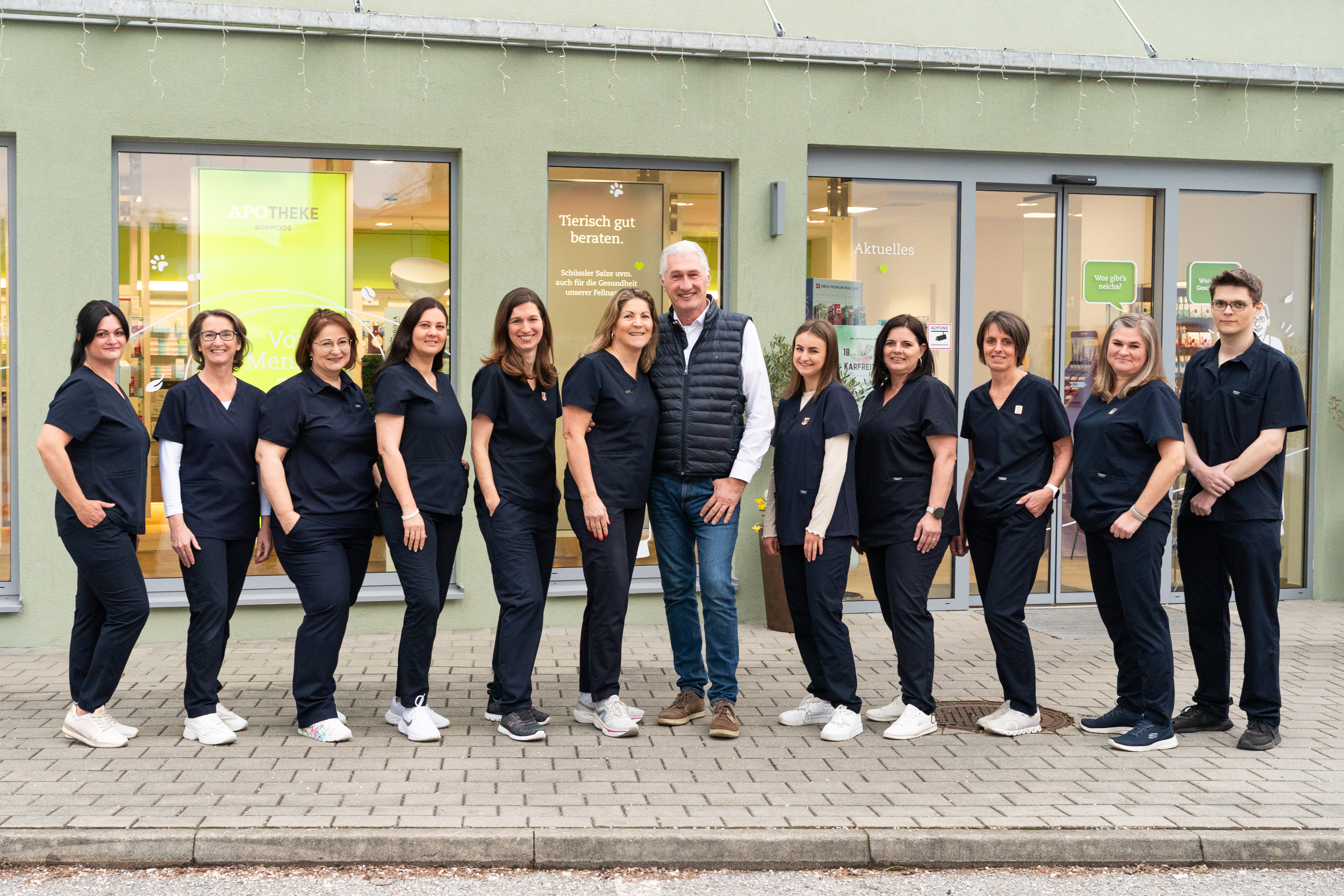 Apotheke Bürmoos KG Logo