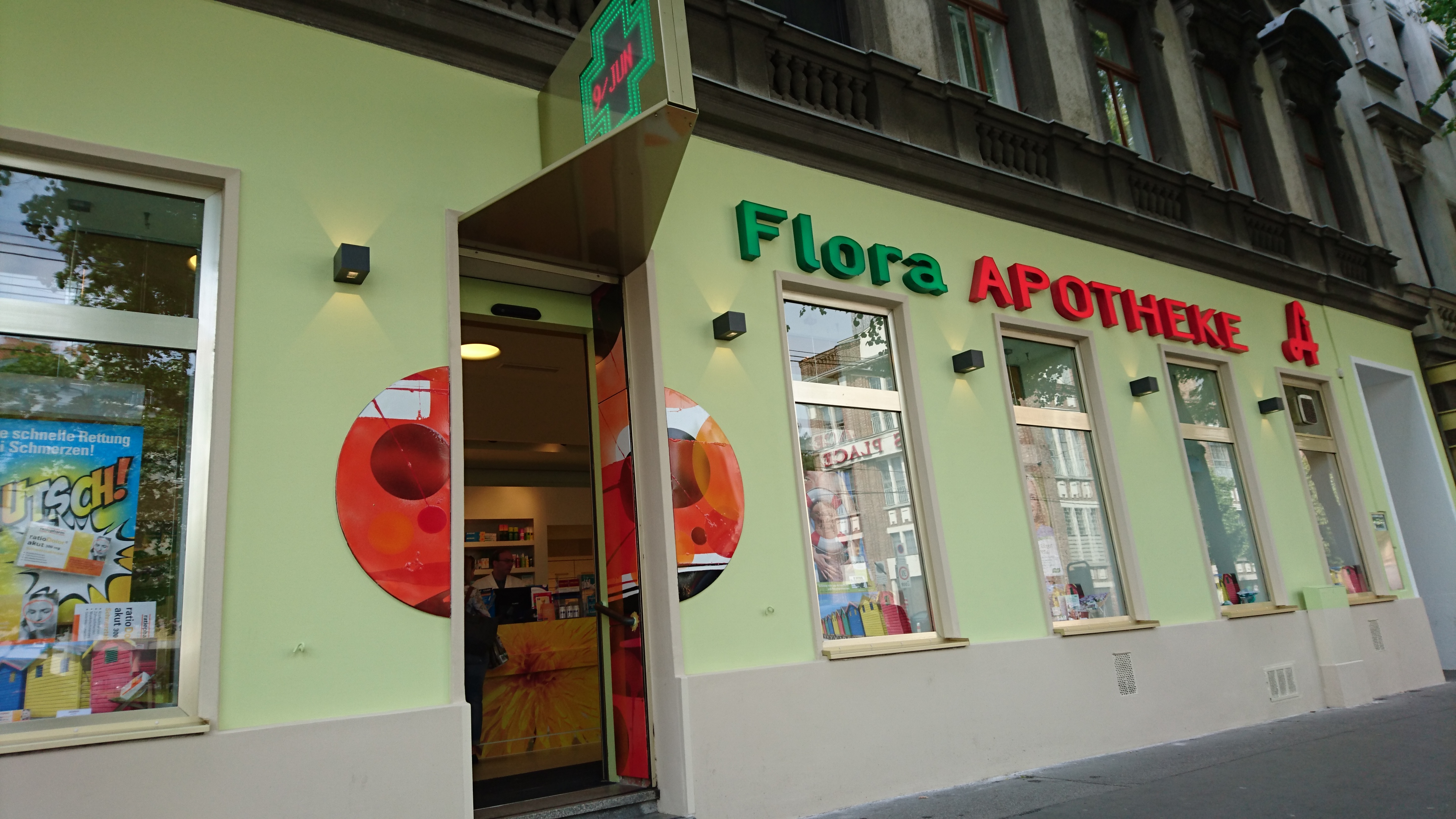 Flora-Apotheke Logo