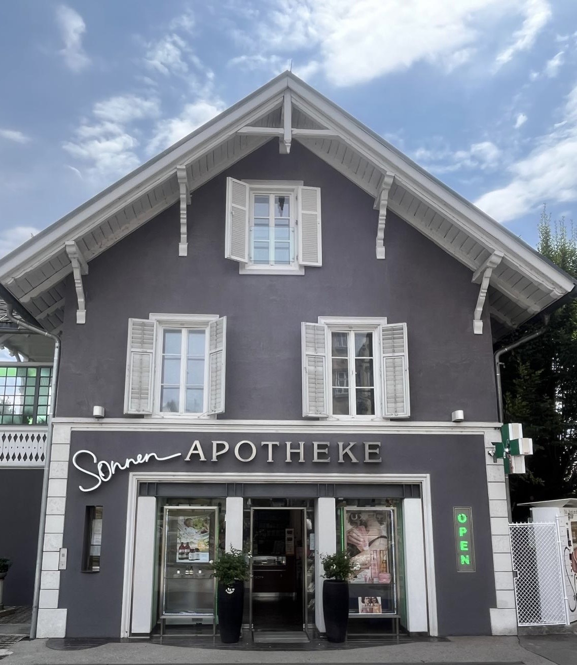 Sonnen-Apotheke Logo