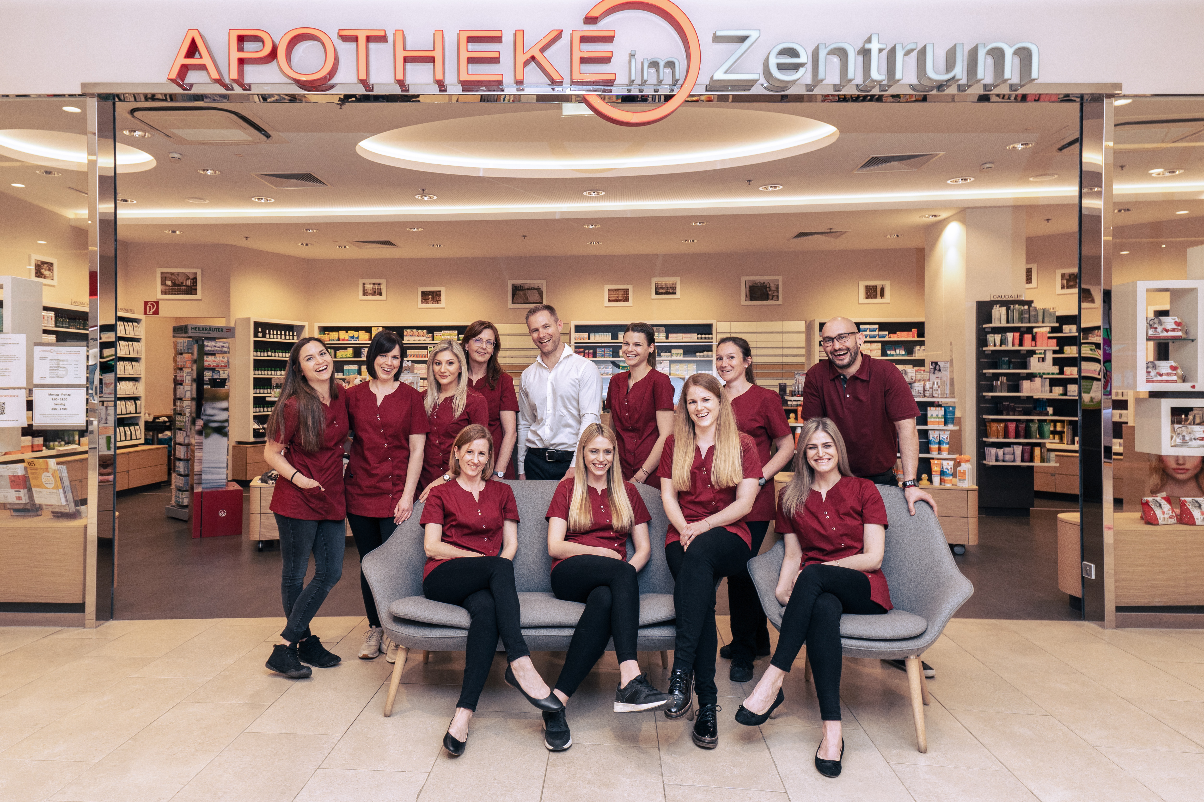 Apotheke im Zentrum Logo